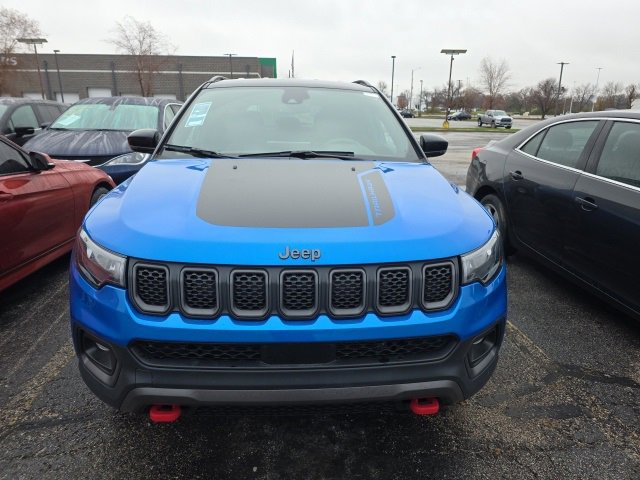 Used 2023 Jeep Compass Trailhawk w/ Trailhawk Convenience Group image 6