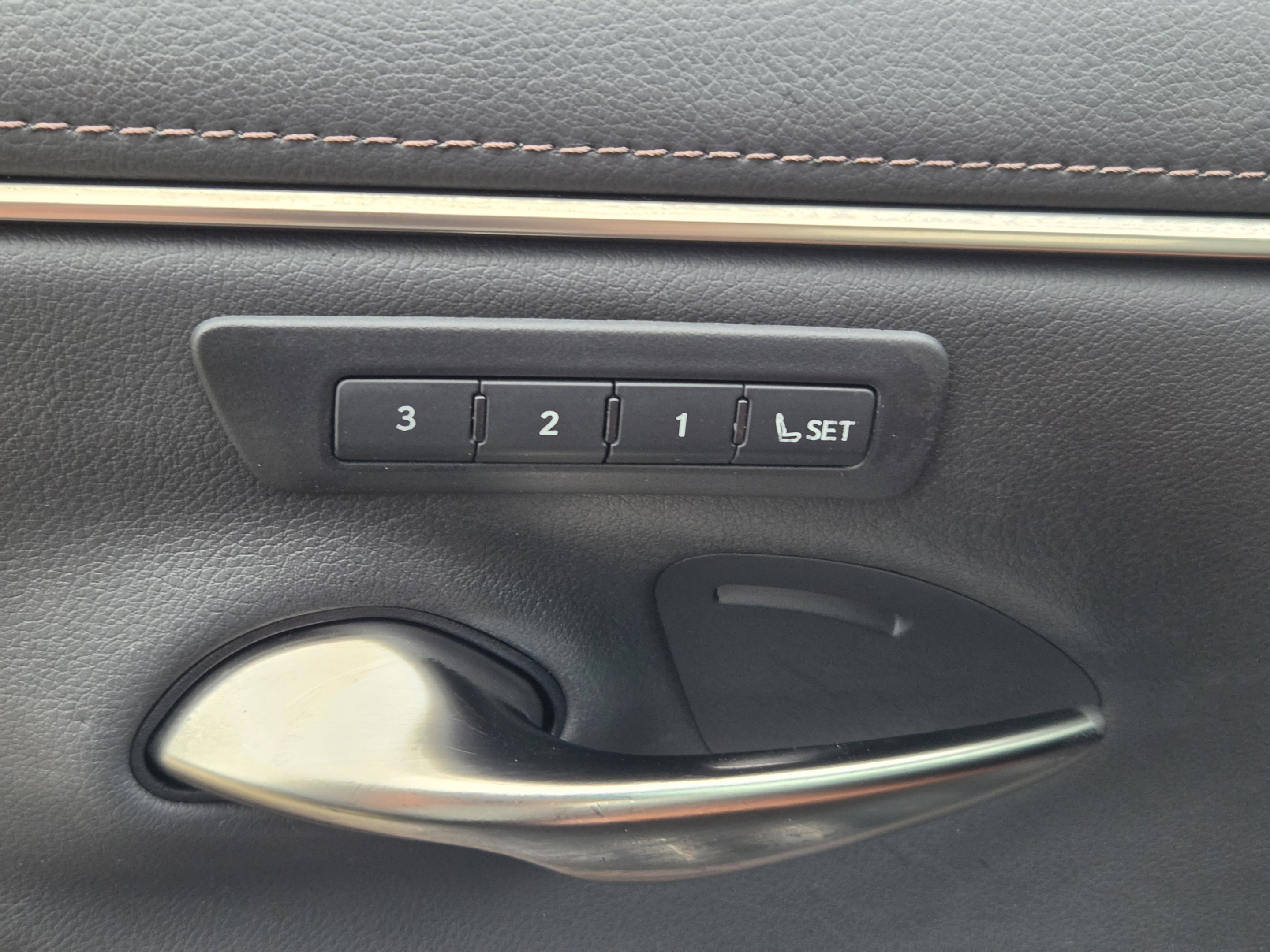 Used 2023 Lexus ES 350 w/ Premium Package FWD image 21