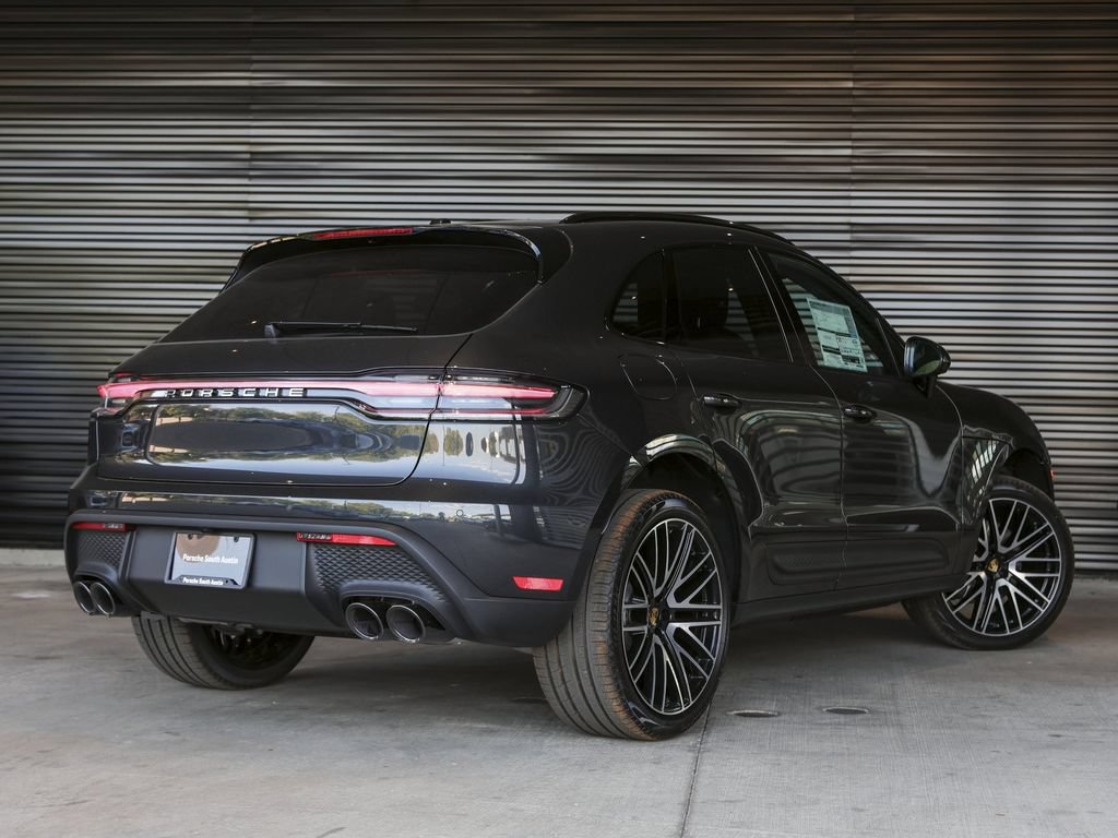 Certified 2026 Porsche Macan AWD/4WD image 7