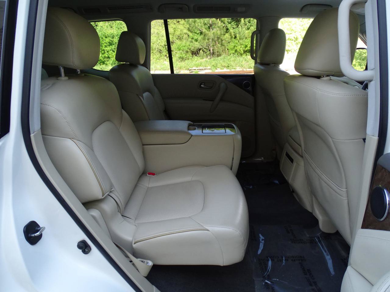 Used 2017 INFINITI QX80 2WD w/ Driver Assistance Package image 28