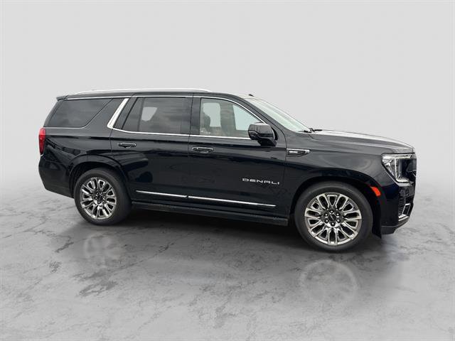 Used 2023 GMC Yukon Denali Ultimate image 4
