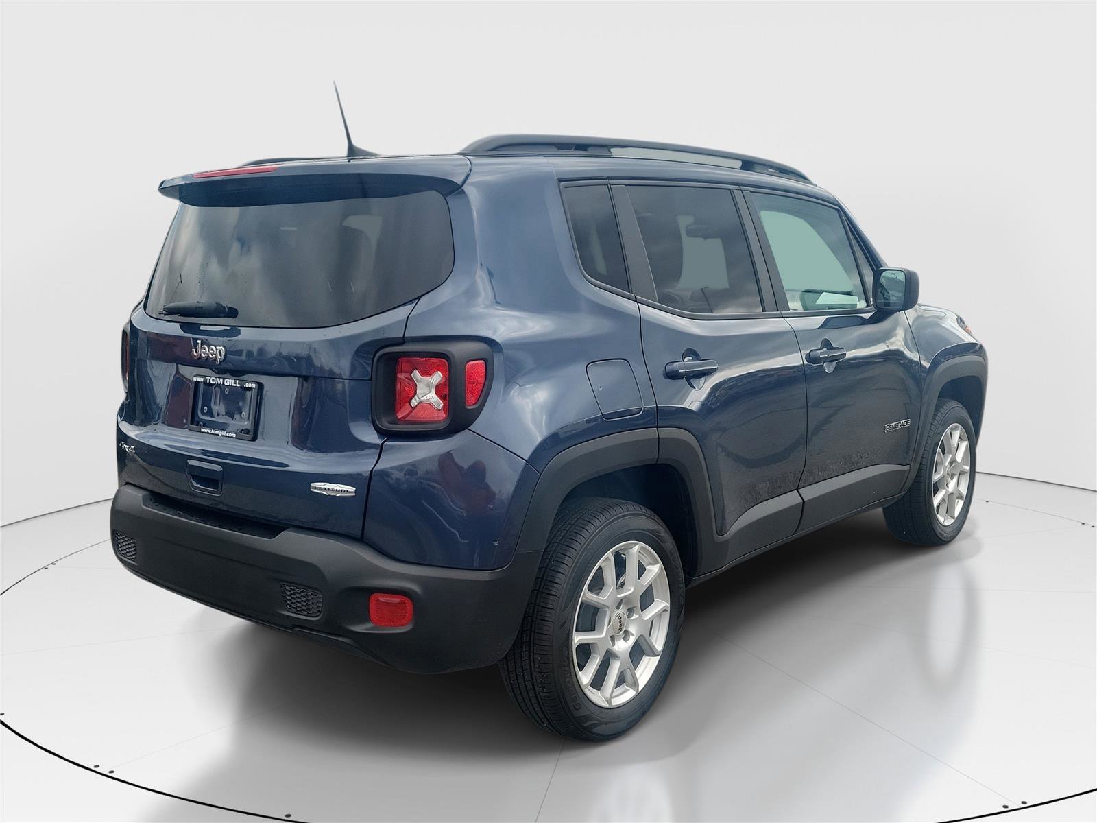 Used 2022 Jeep Renegade Latitude image 4