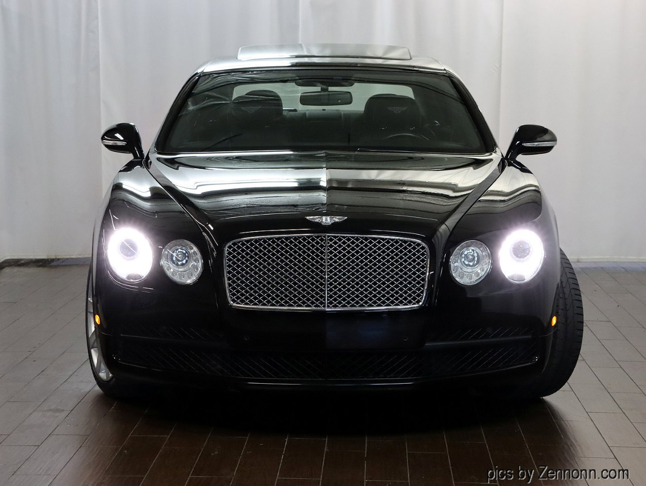 Used 2018 Bentley Flying Spur V8 image 6