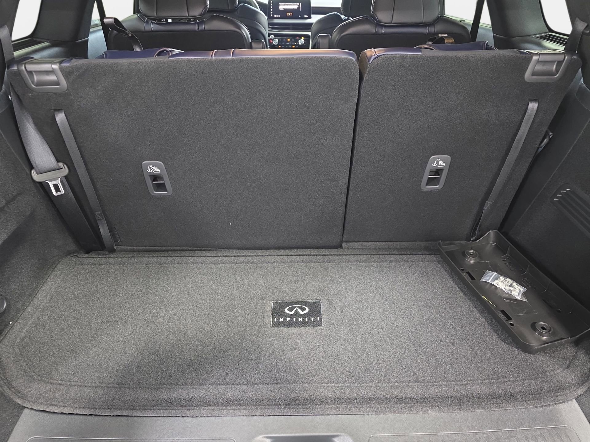 New 2026 INFINITI QX60 Sport w/ Dark Cargo Package image 12