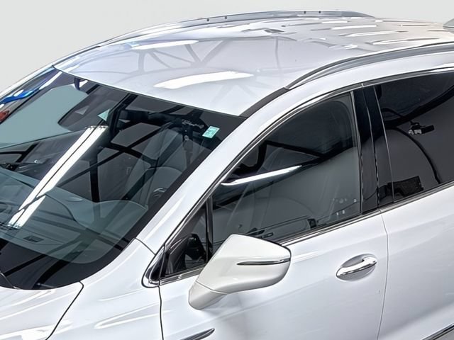 Used 2022 Buick Enclave Essence FWD image 9