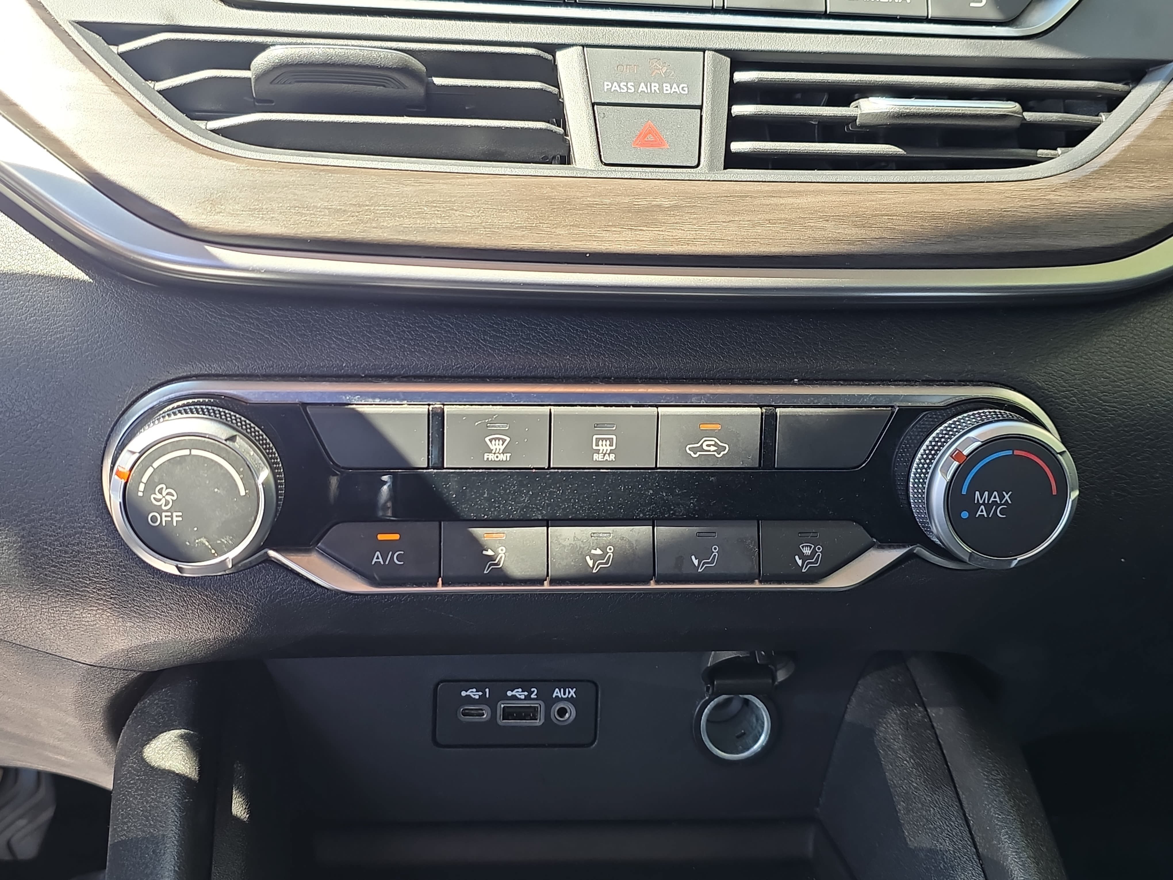 Used 2025 Nissan Altima 2.5 SV FWD image 21