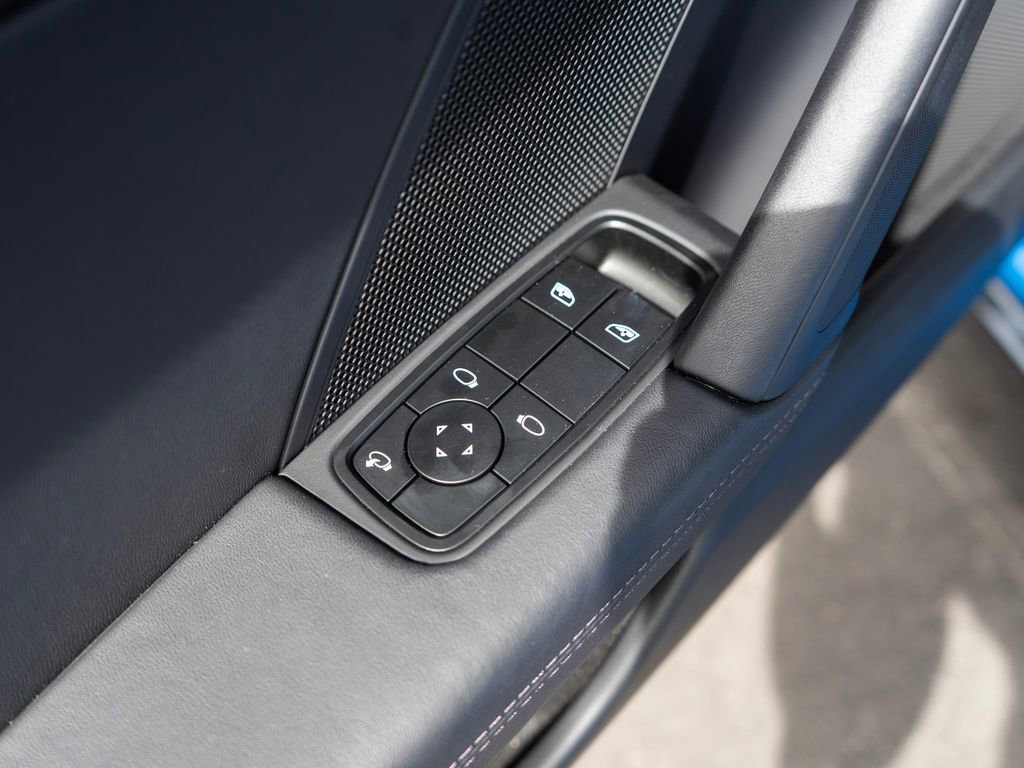 Used 2023 Porsche 911 Carrera image 30