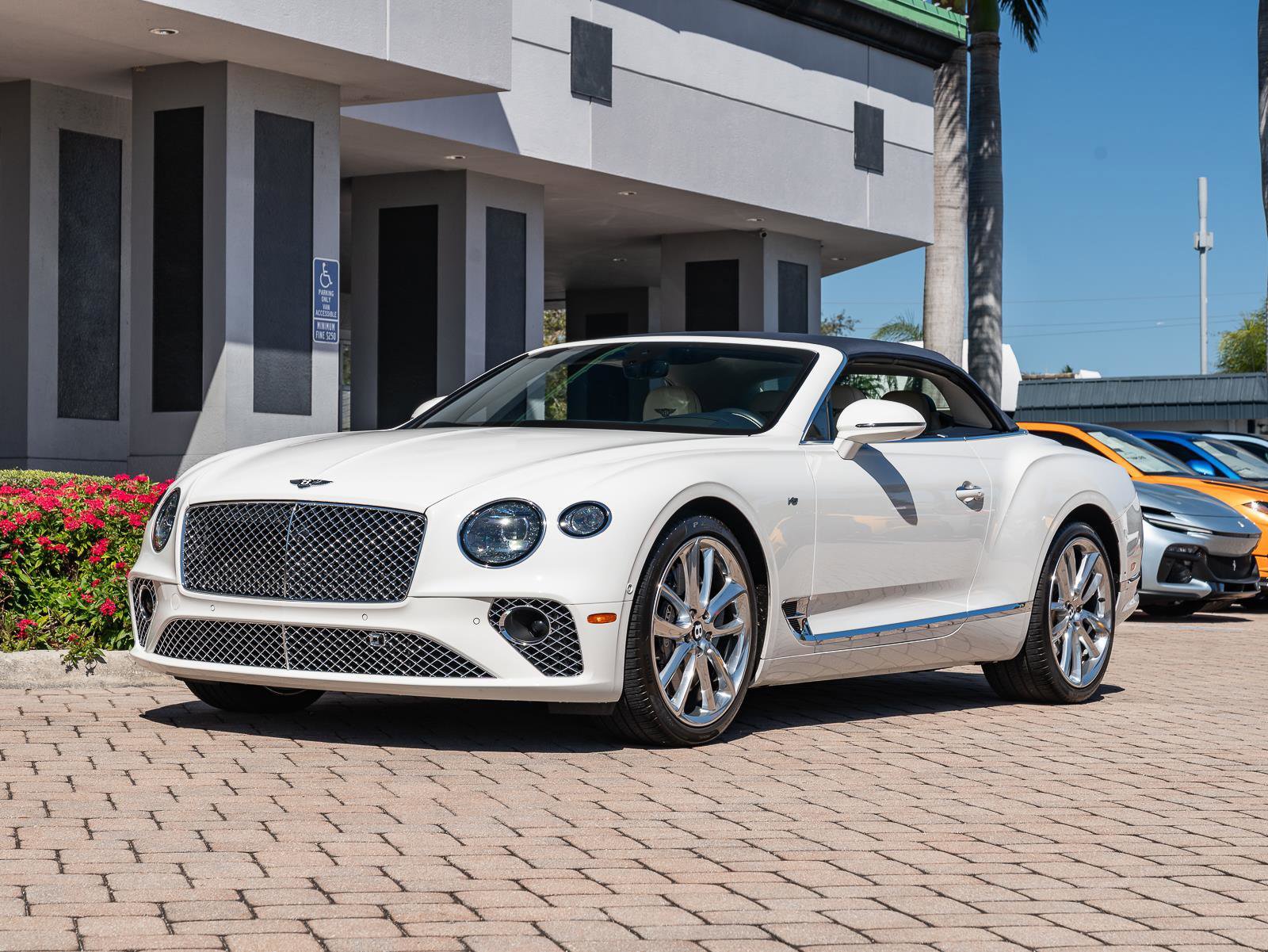 Used 2022 Bentley Continental GT image 27