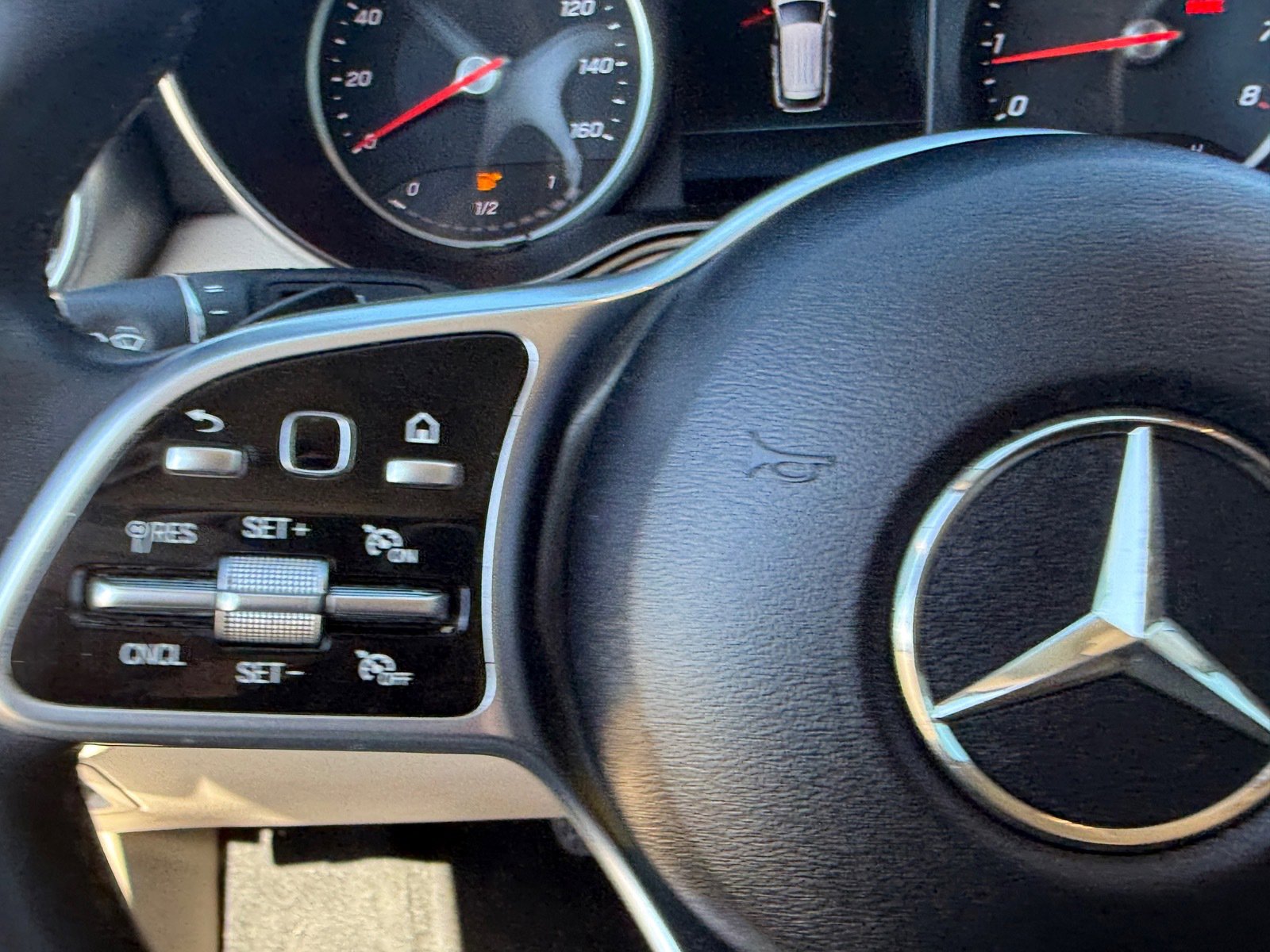 Used 2021 Mercedes-Benz GLC 300 image 13