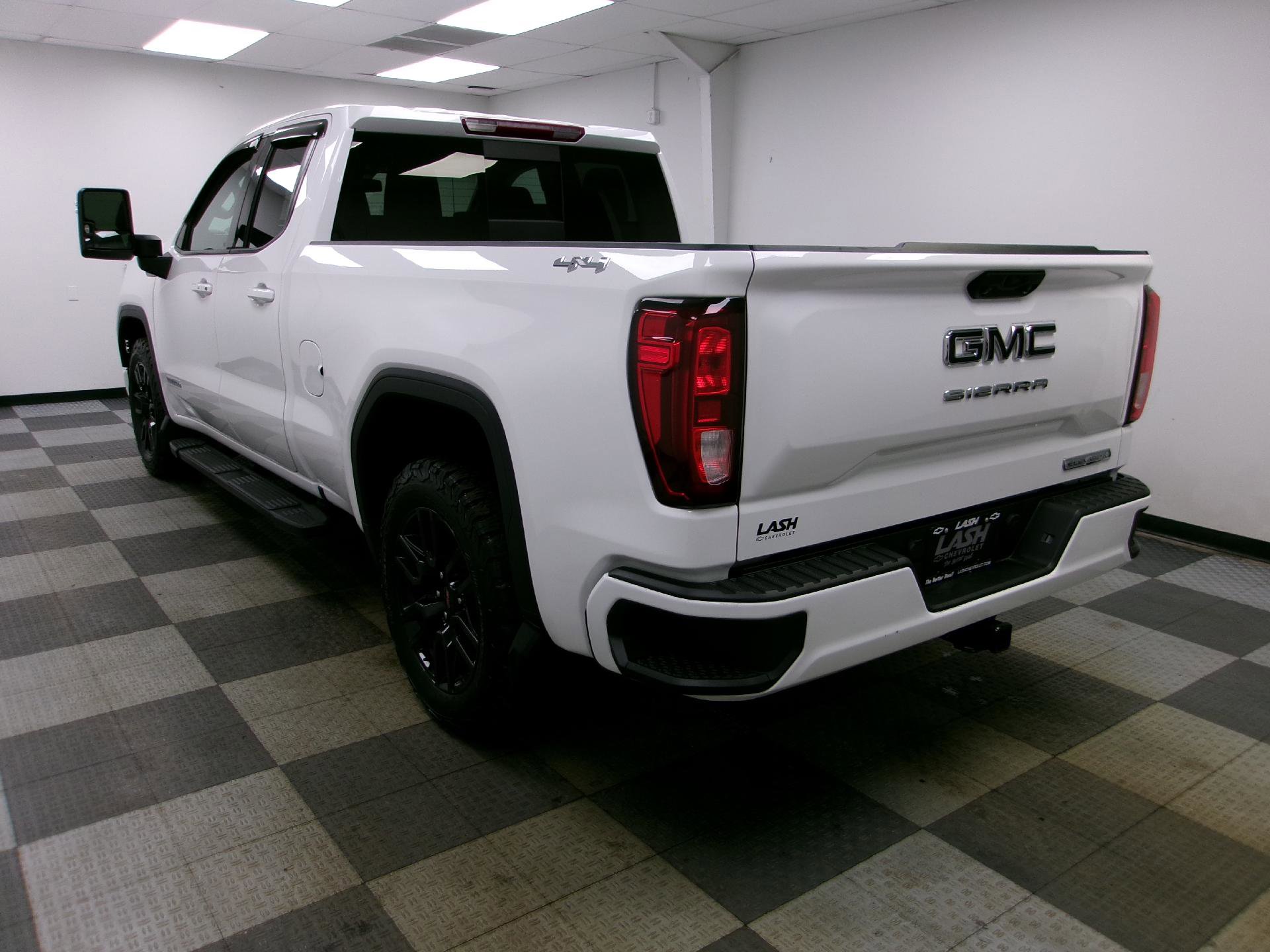 Certified 2023 GMC Sierra 1500 Elevation w/ Preferred Package image 2