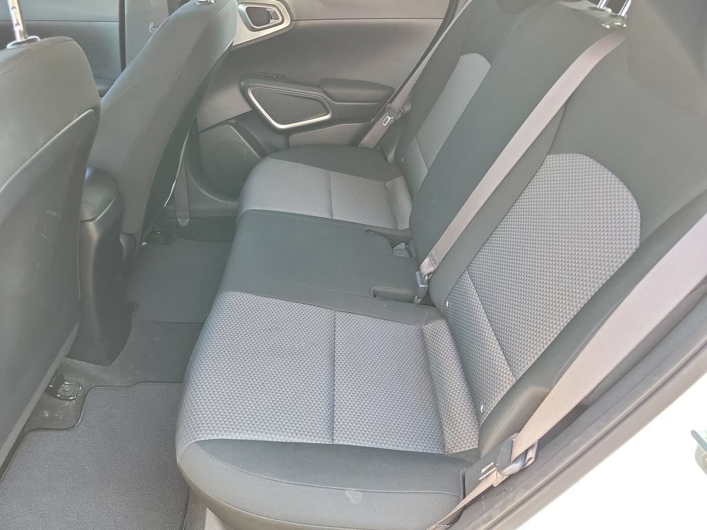 Used 2022 Kia Soul LX w/ Technology Package FWD image 12