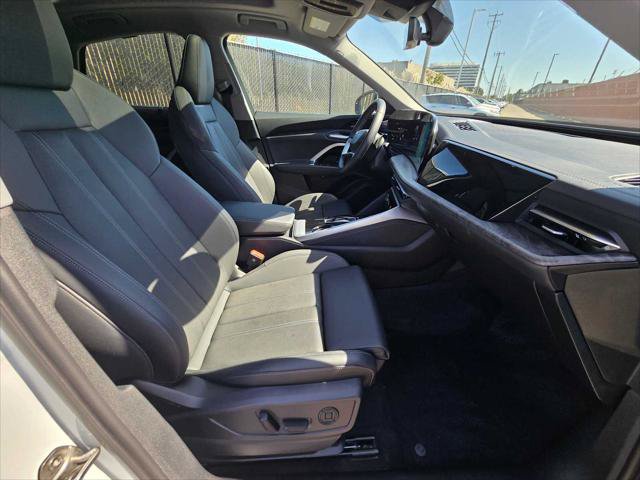 Used 2025 Audi Q5 Premium Plus AWD/4WD image 11
