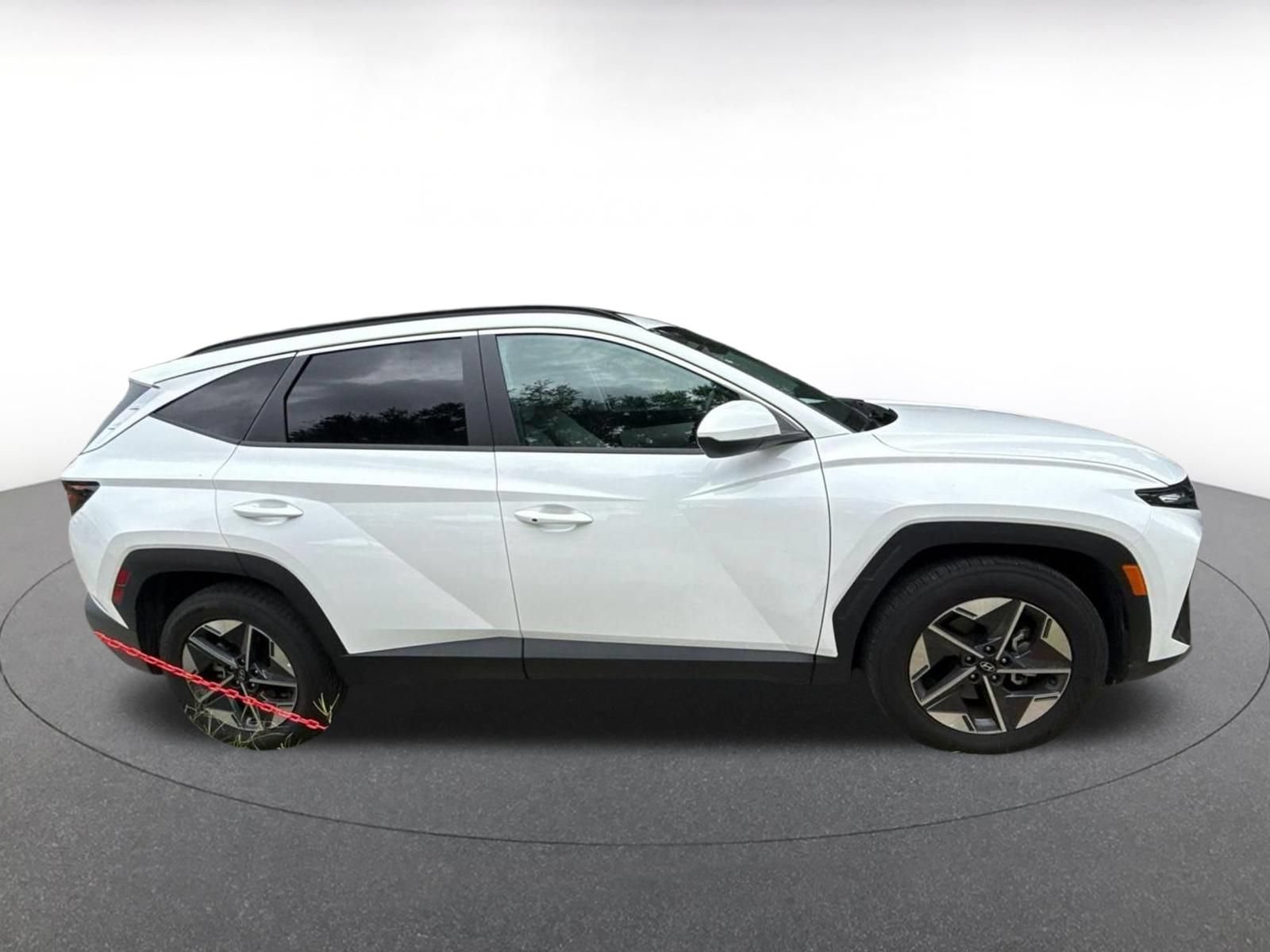 Used 2026 Hyundai Tucson SEL FWD image 8