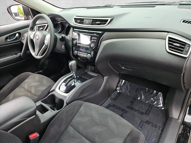 Used 2014 Nissan Rogue SV FWD image 23