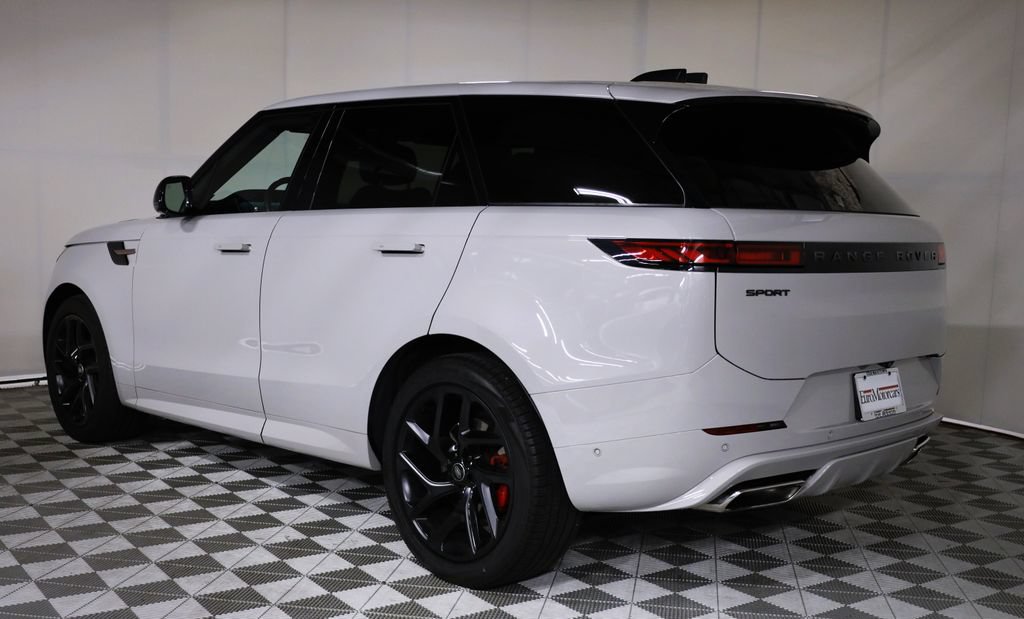 Used 2023 Land Rover Range Rover Sport SE Dynamic AWD/4WD image 4