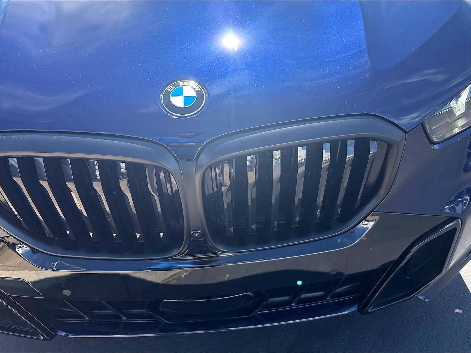 Used 2026 BMW X5 xDrive40i w/ M Sport Package AWD/4WD image 35