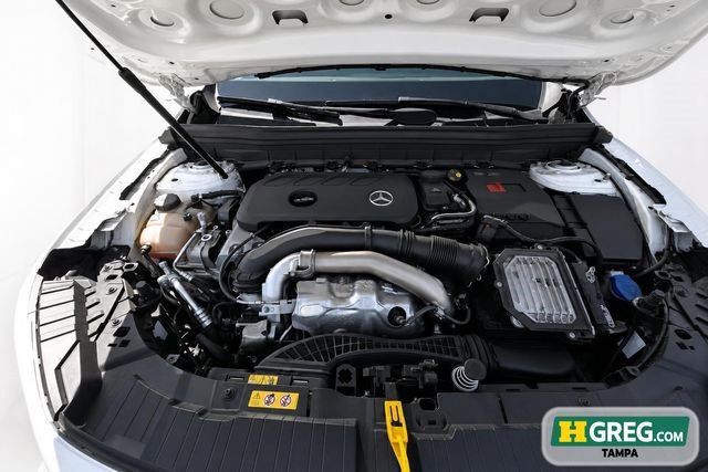 Used 2024 Mercedes-Benz GLB 250 image 17