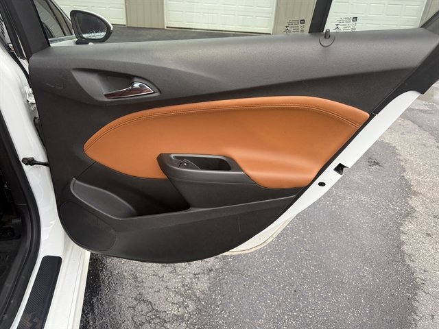 Used 2016 Chevrolet Cruze Premier FWD image 42