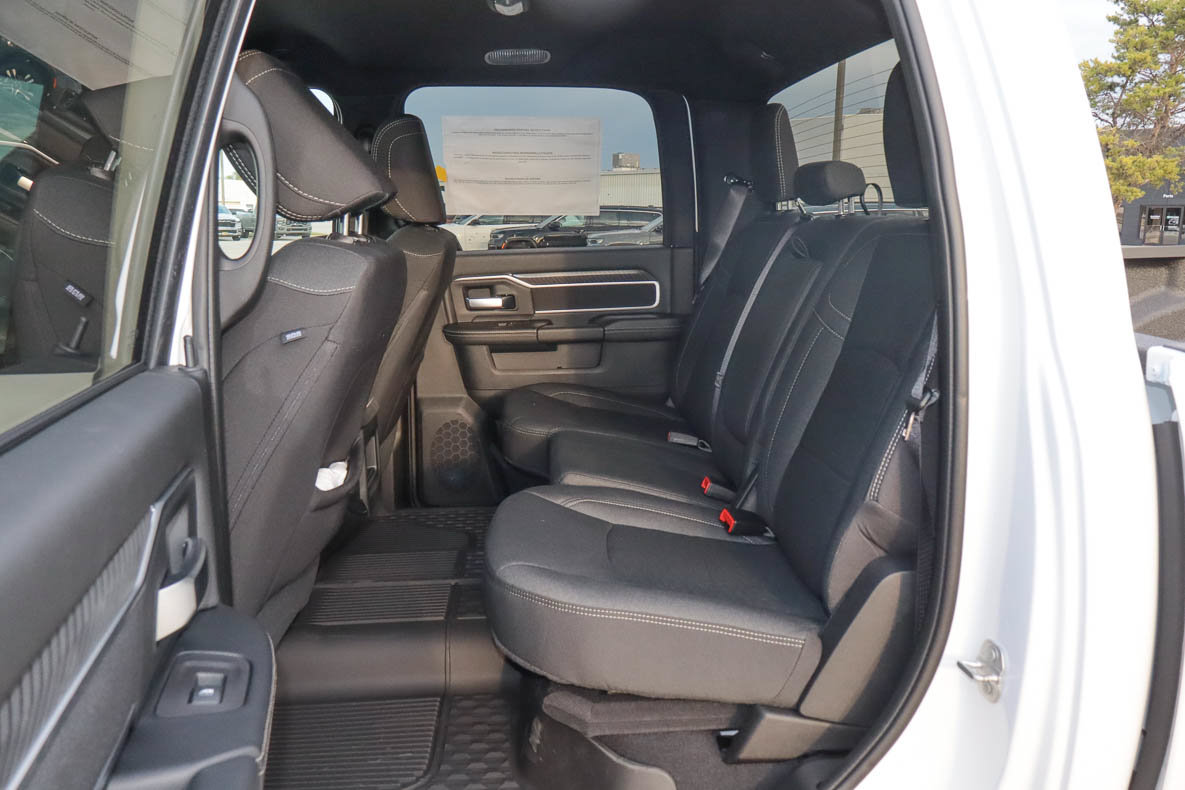 New 2027 RAM 3500 Big Horn AWD/4WD image 17