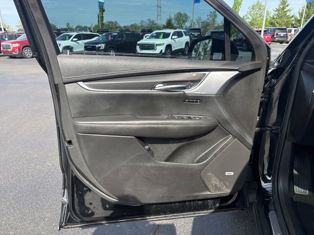 Used 2022 Cadillac XT6 Sport AWD/4WD image 19