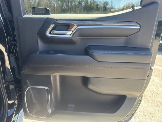 Used 2022 Chevrolet Silverado 1500 LT Trail Boss w/ Convenience Package II AWD/4WD image 31