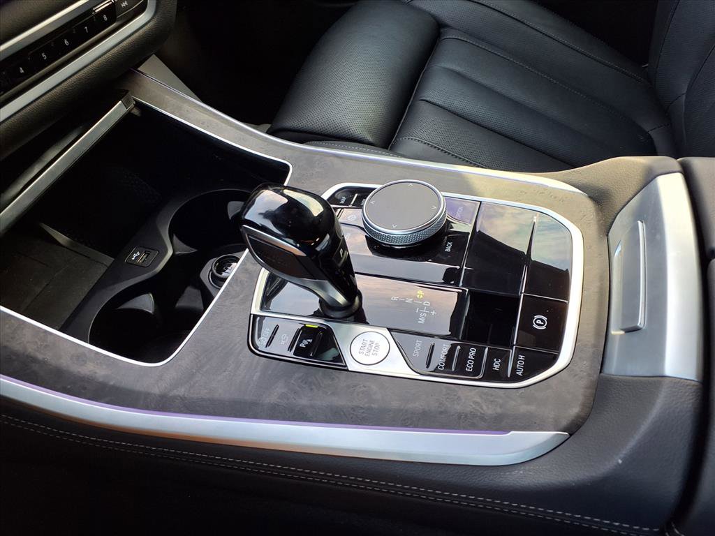 Used 2022 BMW X5 xDrive40i w/ M Sport Package image 10