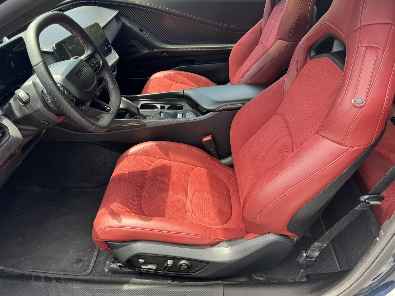 Used 2024 Dodge Charger Daytona Scat Pack w/ Plus Group AWD/4WD image 9