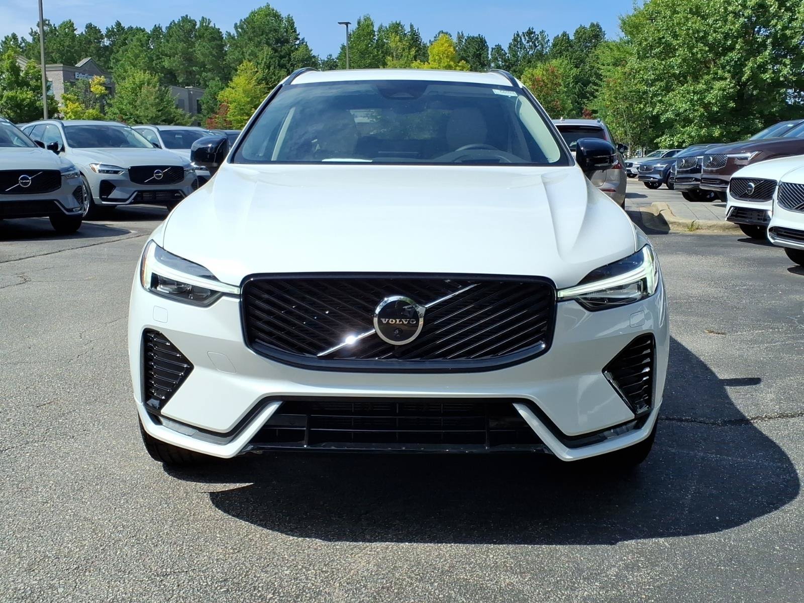 New 2026 Volvo XC60 T8 Plus w/ Protection Package Premier AWD/4WD image 2