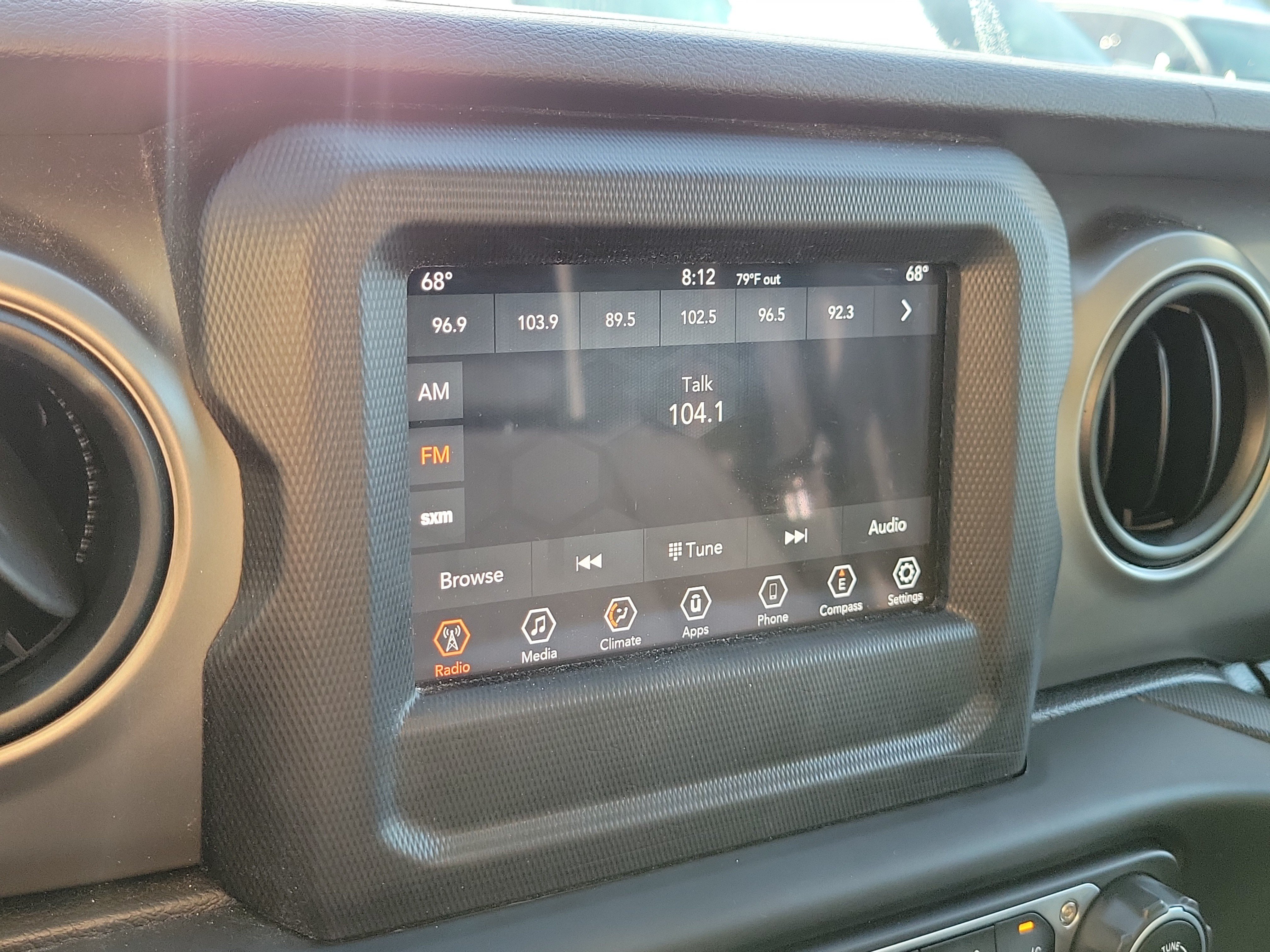 Used 2020 Jeep Wrangler Sport AWD/4WD image 24