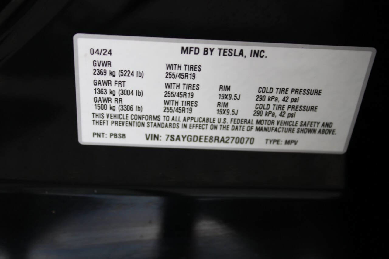 Used 2024 Tesla Model Y Long Range image 16