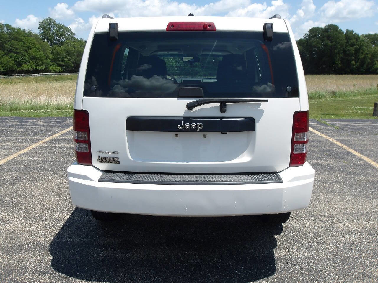 Used 2009 Jeep Liberty Sport image 4