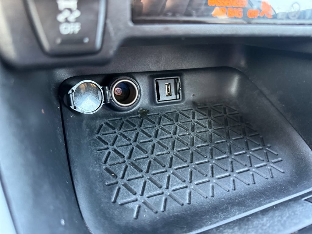 Used 2022 Toyota RAV4 LE w/ Carpet Mat Package (TMS) FWD image 18