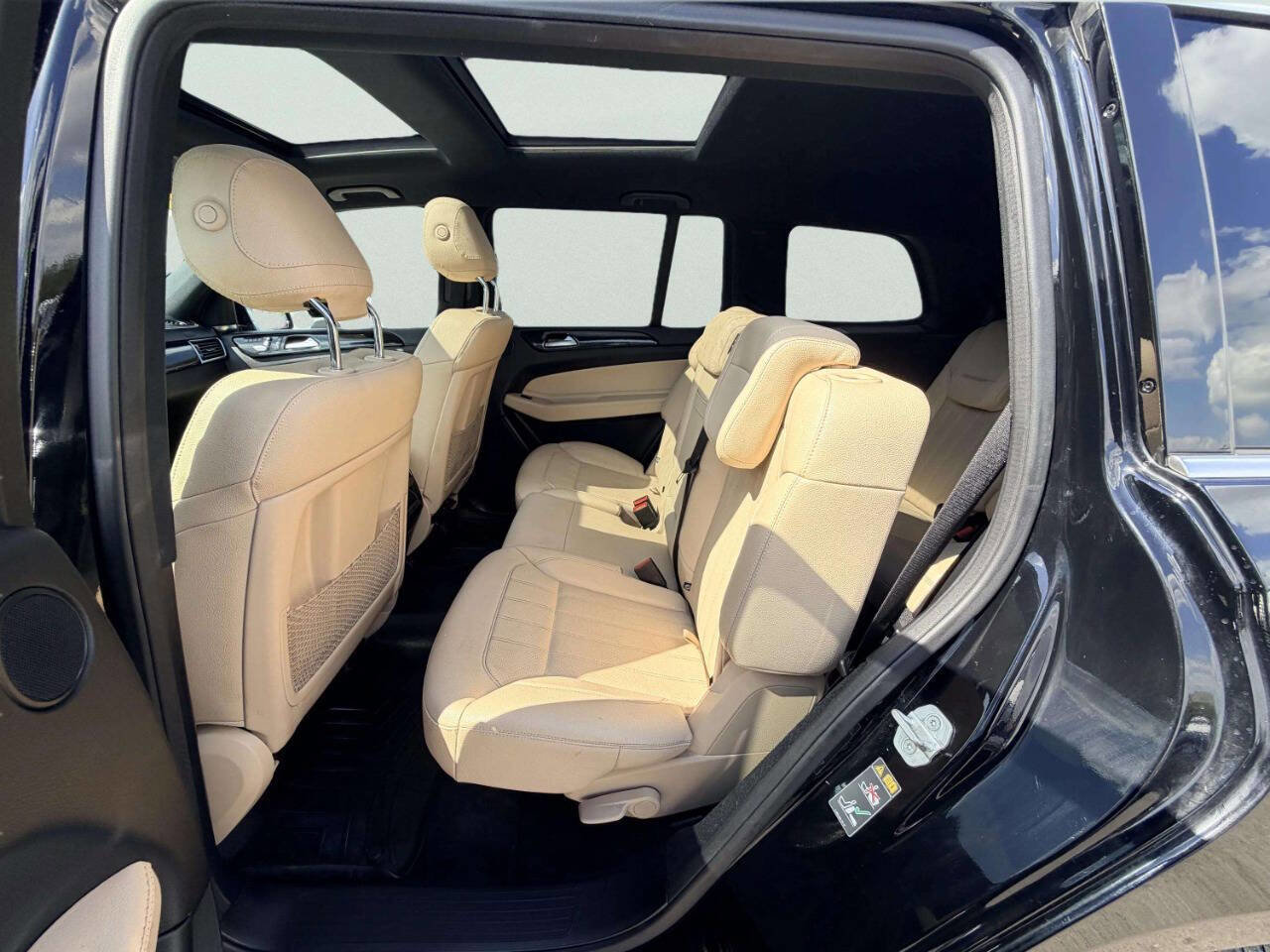 Used 2017 Mercedes-Benz GLS 450 4MATIC image 27