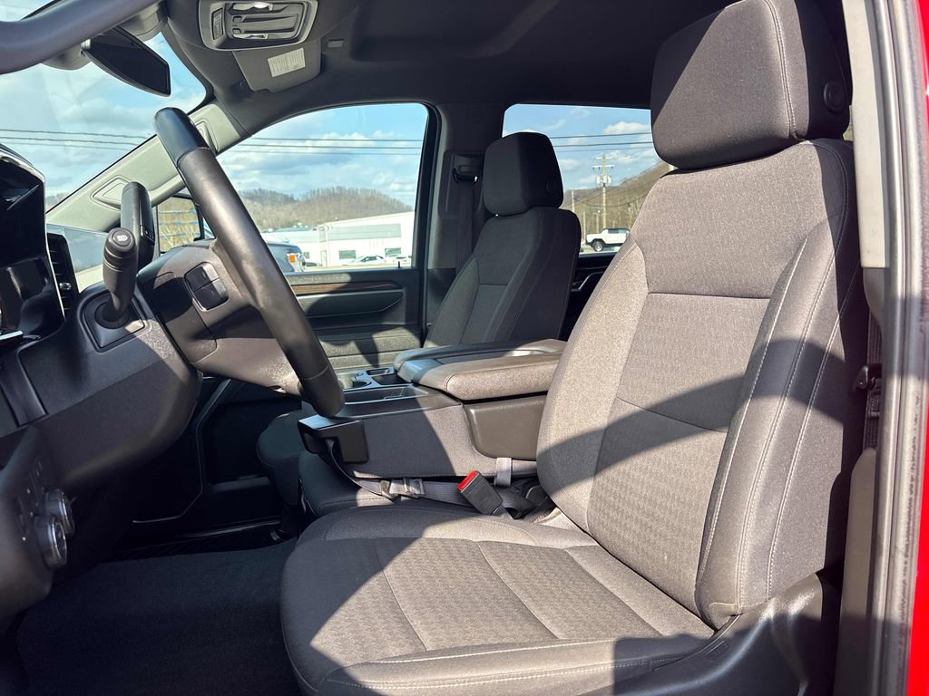 Used 2025 Chevrolet Silverado 2500 LT w/ Safety Package AWD/4WD image 12