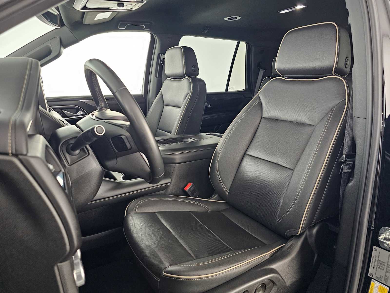 Used 2024 GMC Yukon SLT image 23