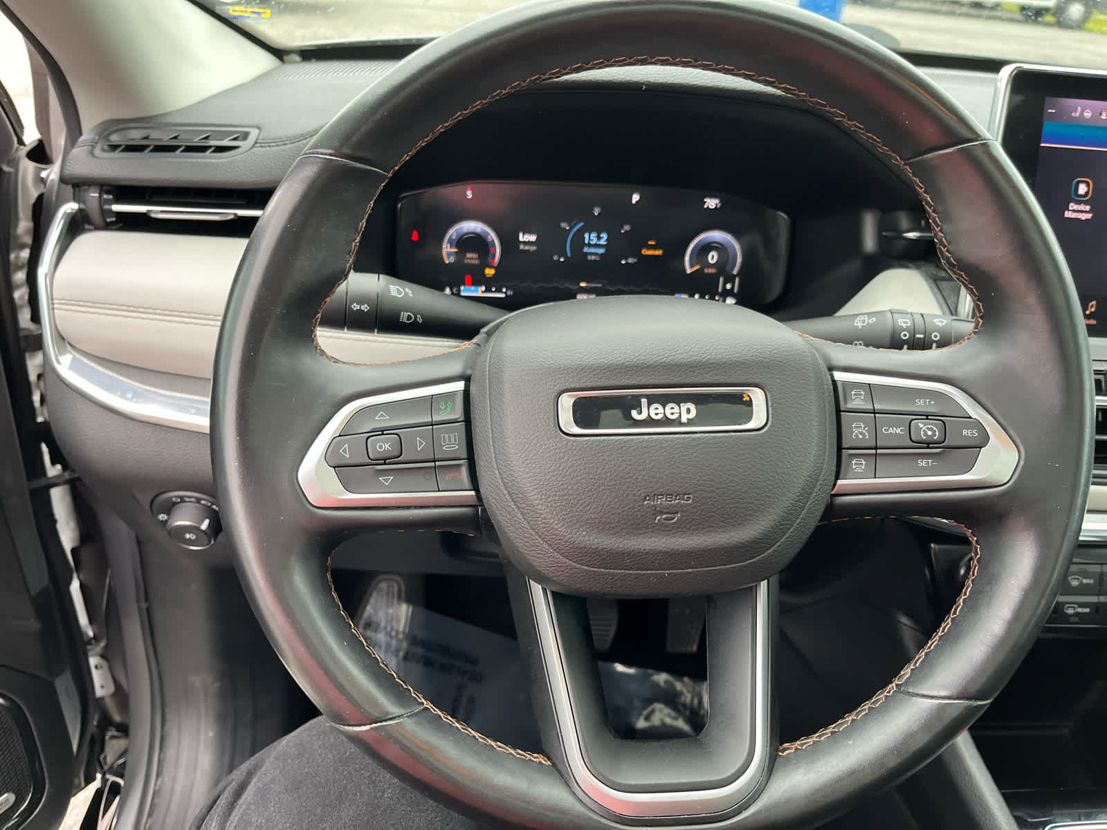 Used 2022 Jeep Compass Limited w/ Elite Group AWD/4WD image 14