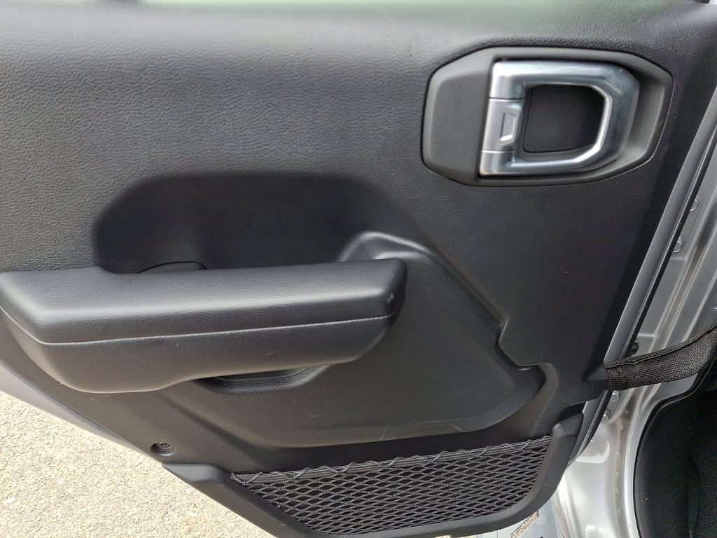 Used 2021 Jeep Wrangler Unlimited Sport image 19