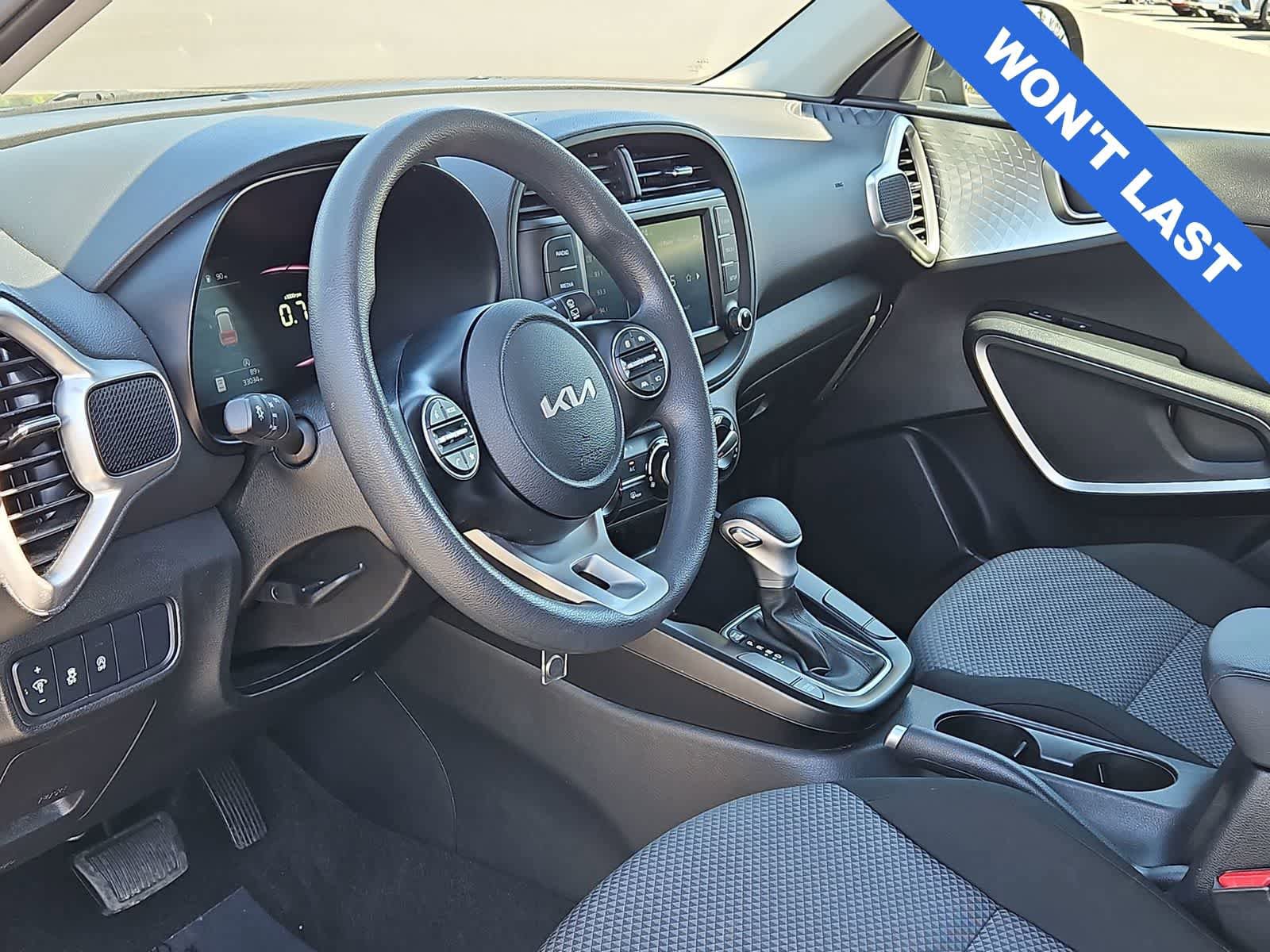 Used 2023 Kia Soul LX FWD image 10