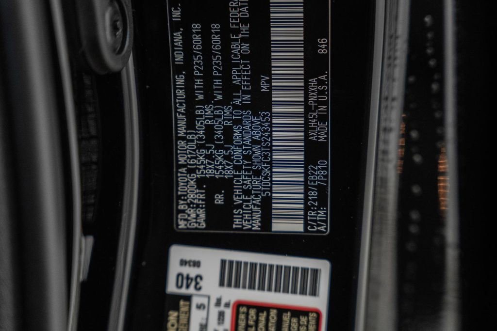 New 2026 Toyota Sienna XLE Woodland Edition image 41