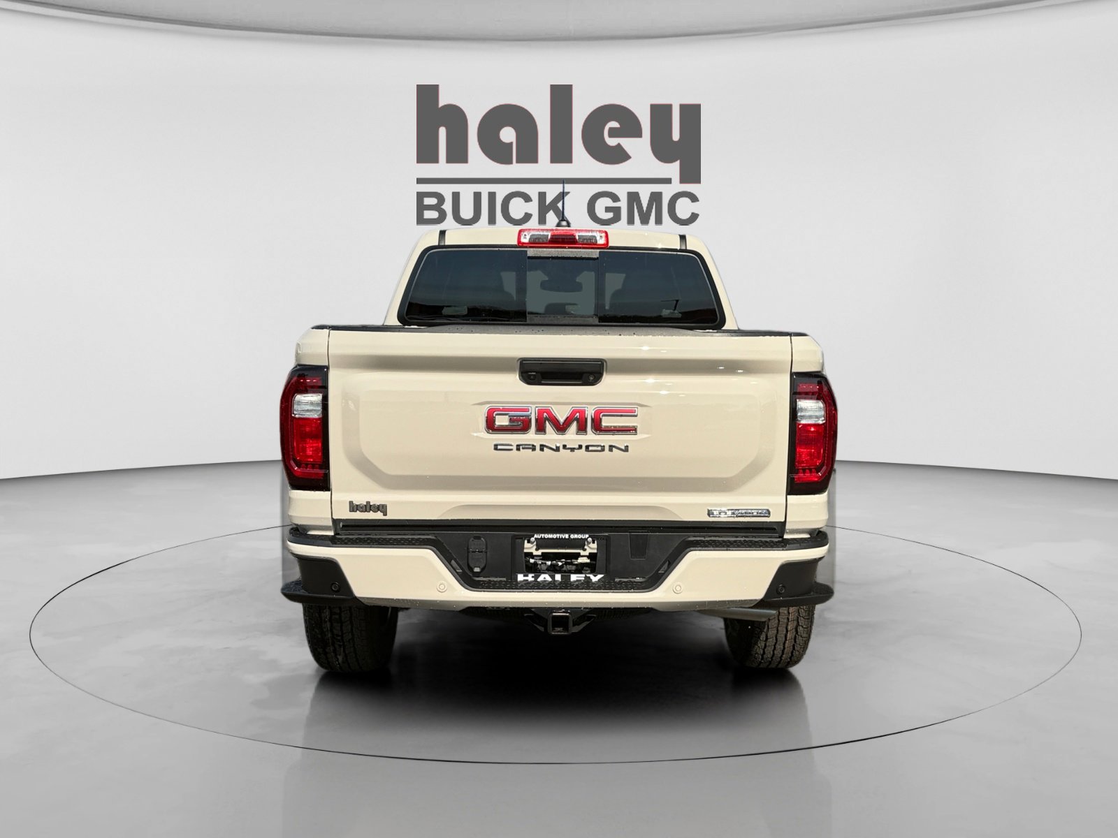 New 2026 GMC Canyon Elevation w/ Convenience Package image 4