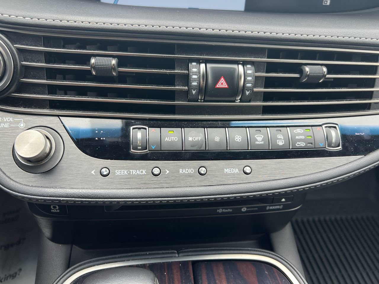 Used 2018 Lexus LS 500 AWD w/ Interior Upgrade Package image 29