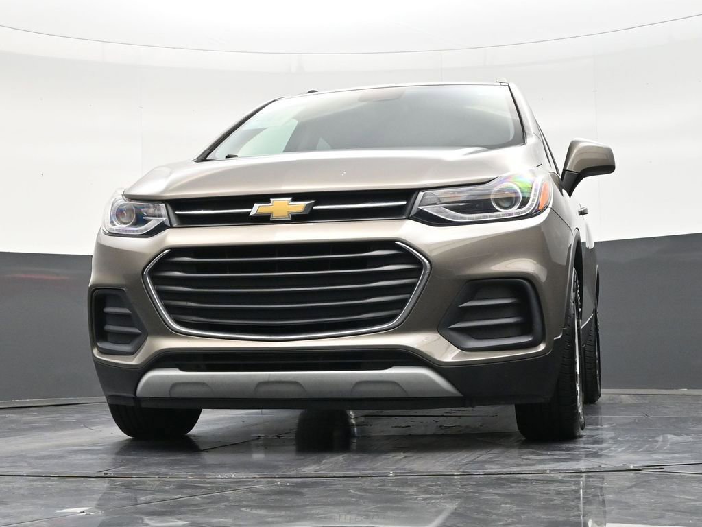 Used 2022 Chevrolet Trax LT w/ LT Convenience Package FWD image 28