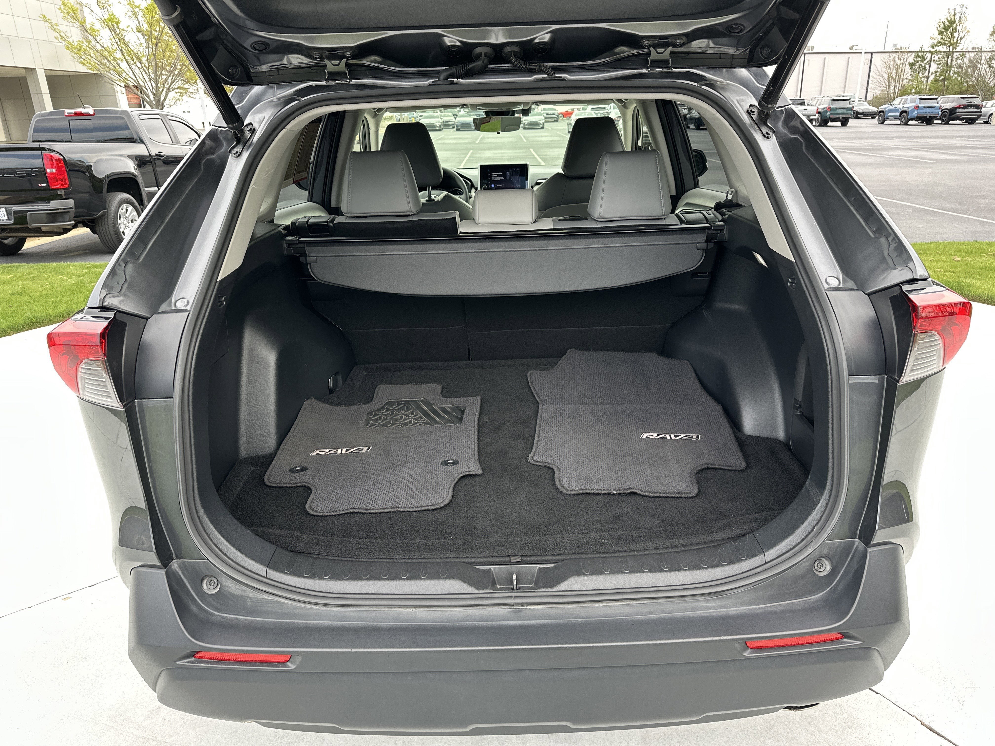 Certified 2023 Toyota RAV4 XLE Premium image 32