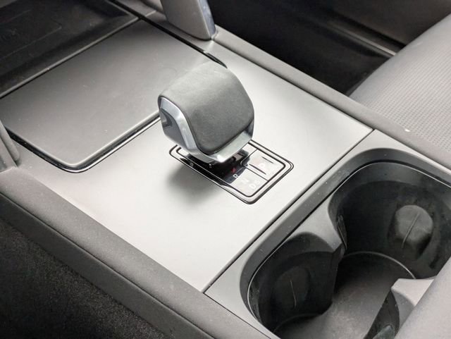 Used 2024 Land Rover Discovery Sport Dynamic SE image 31