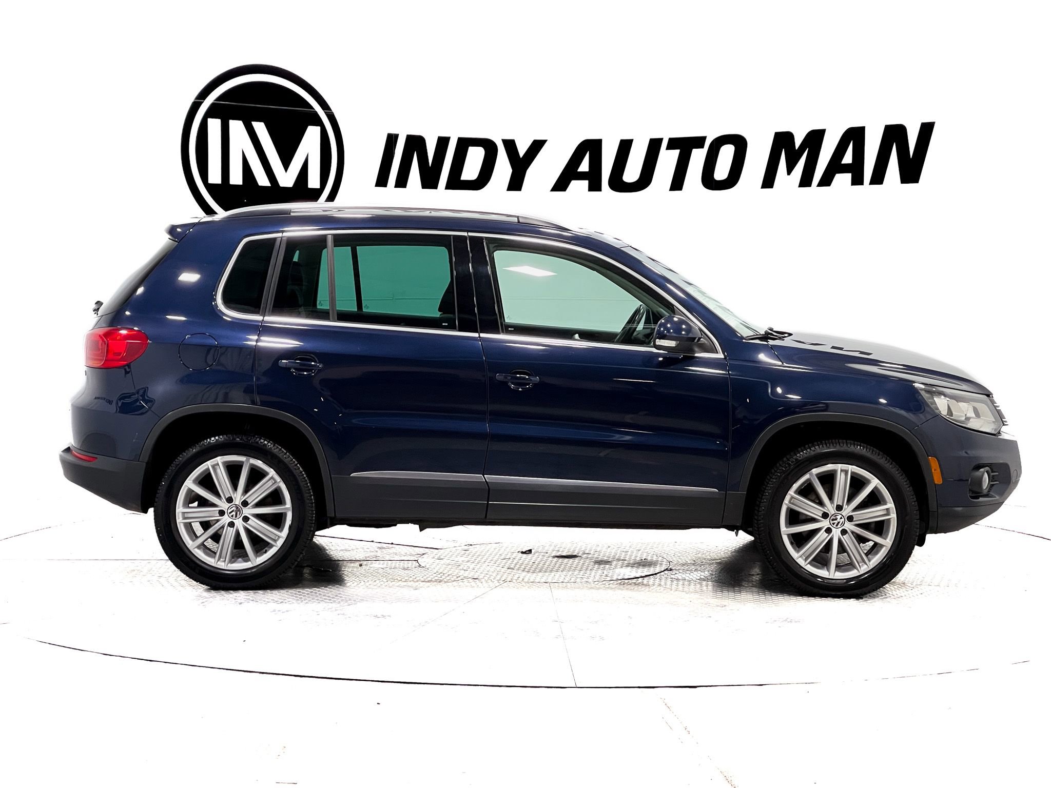 Used 2016 Volkswagen Tiguan SE image 3