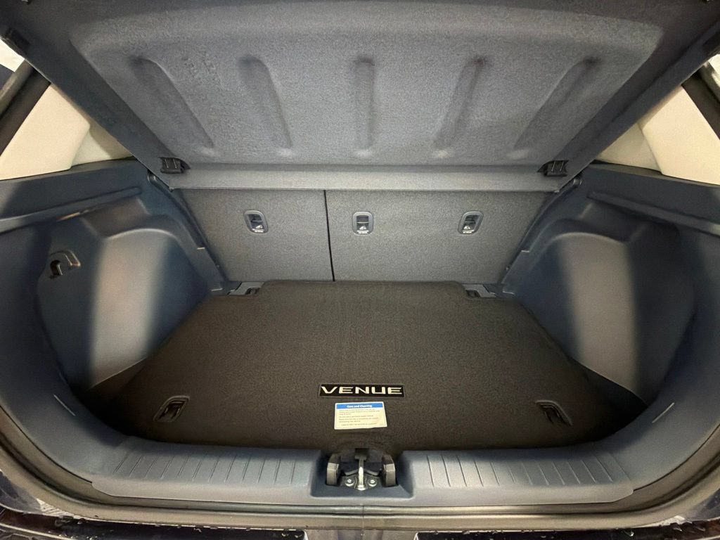 New 2026 Hyundai Venue SEL FWD image 13
