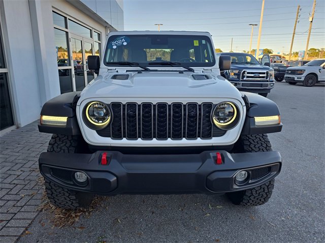 Used 2024 Jeep Wrangler Unlimited Rubicon image 2