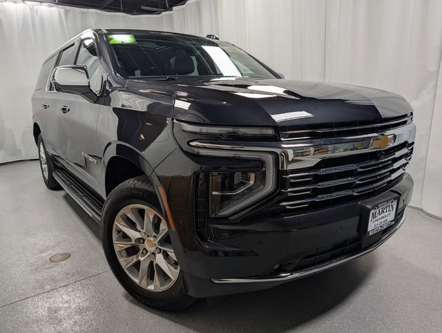 Certified 2025 Chevrolet Suburban Premier AWD/4WD image 2