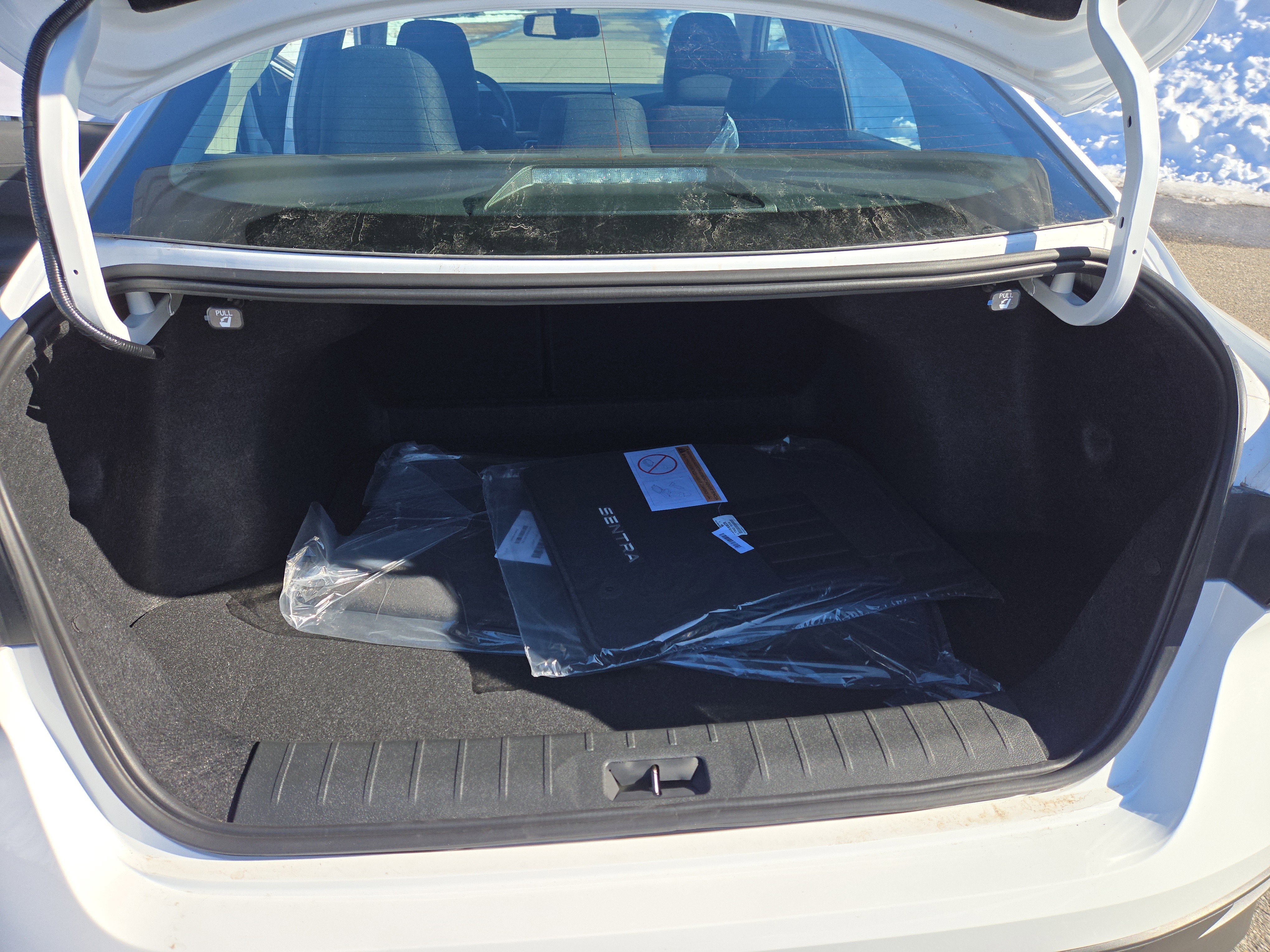 New 2026 Nissan Sentra SV w/ SV Convenience Package FWD image 16