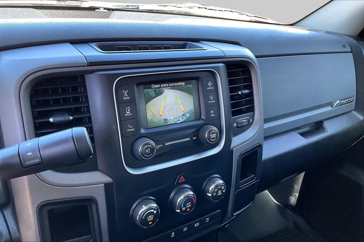 Used 2015 RAM 2500 Tradesman w/ Chrome Appearance Group AWD/4WD image 29